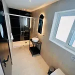 Hotel South32 3*
