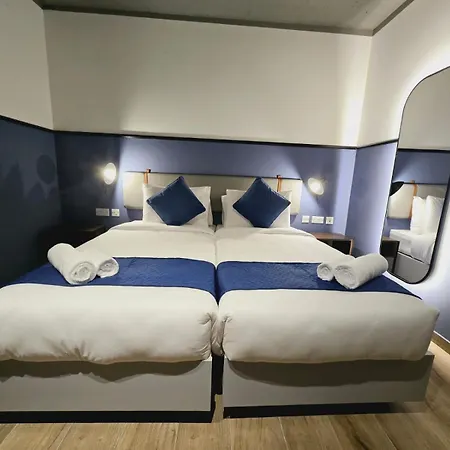 South32 3* Birżebbuġa