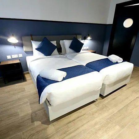 Hotell South32 Birżebbuġa