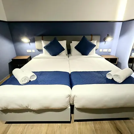 Hotel South32