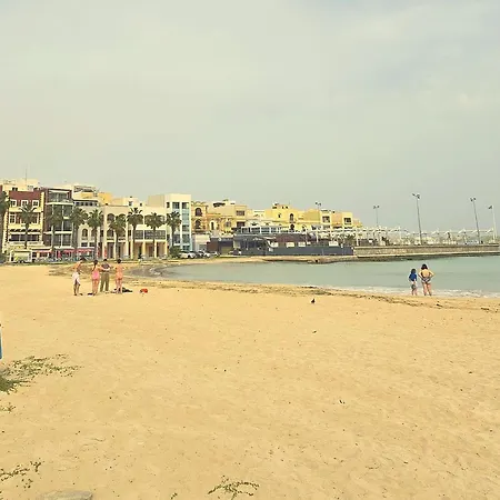 Hotell South32 Birżebbuġa