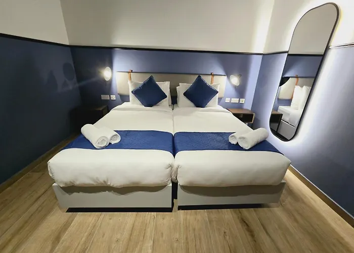 Otel South32 Birżebbuġa