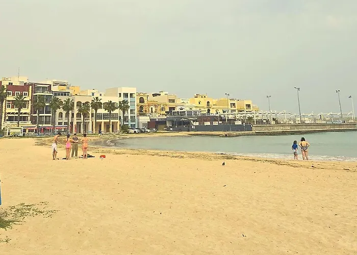 Otel South32 Birżebbuġa